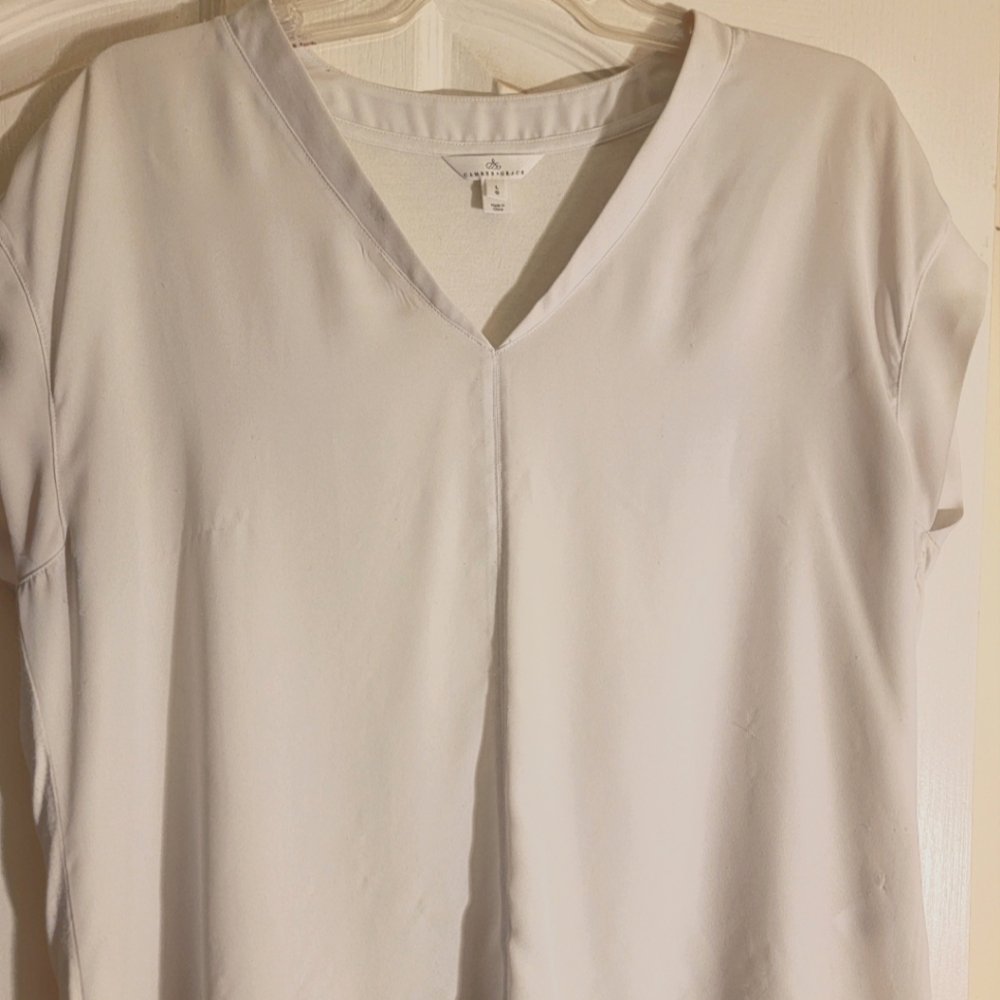 Women's White Short Sleeved top